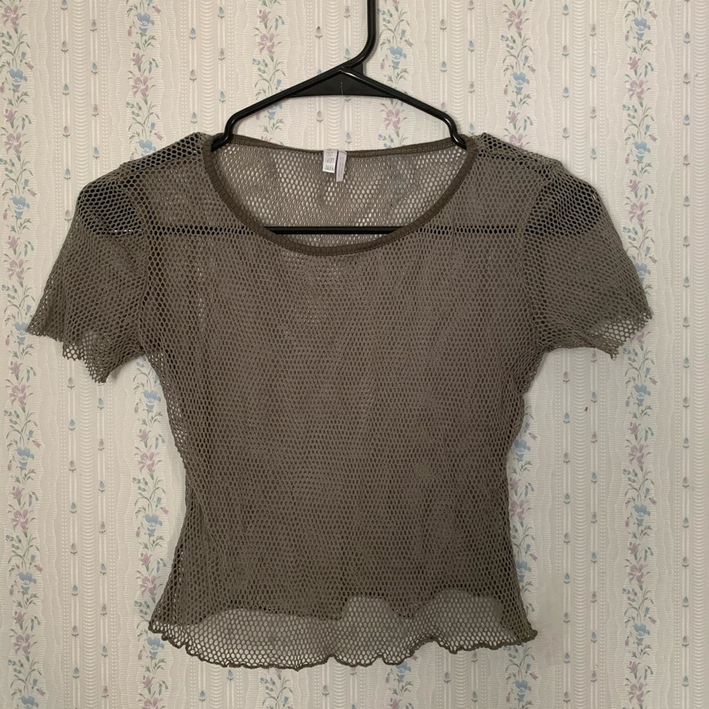 Out from under mesh top
